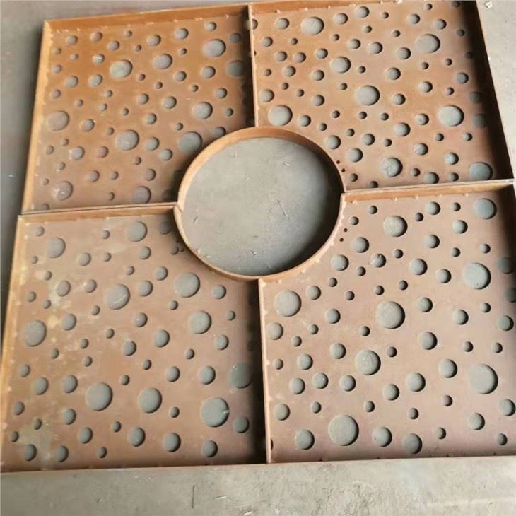 Tree Grid Metal