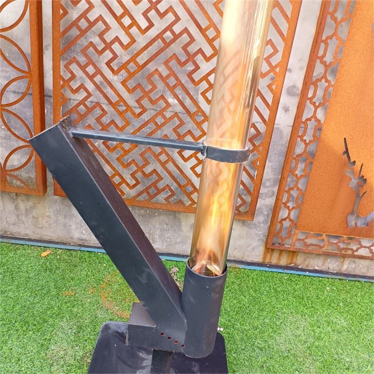 Sab nraum zoov Dub Rocket rhaub