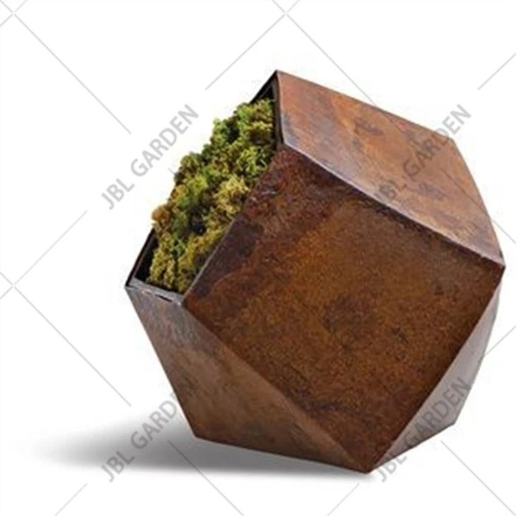 Sab nraum zoov Planters