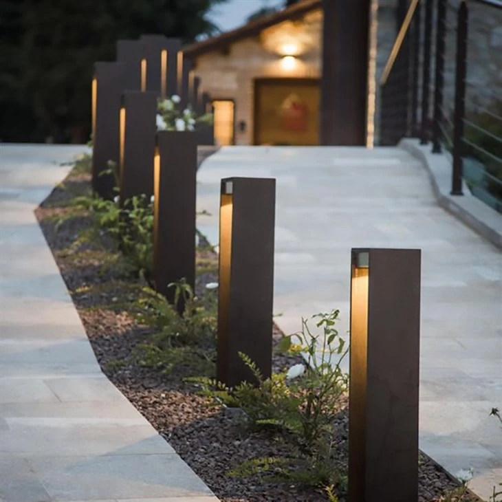 Bollard Lawn Light